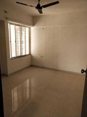 Room in 1 BHK Apartment at Venkatesh Oxy Evolve, Wagholi – for Rent