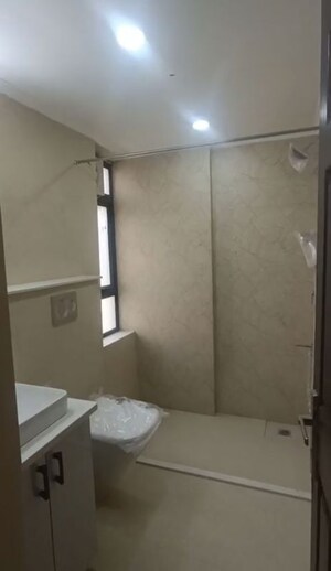 Attached Bathroom in 3 BHK Apartment at Unitech Fresco, Sector 50 – for Rent