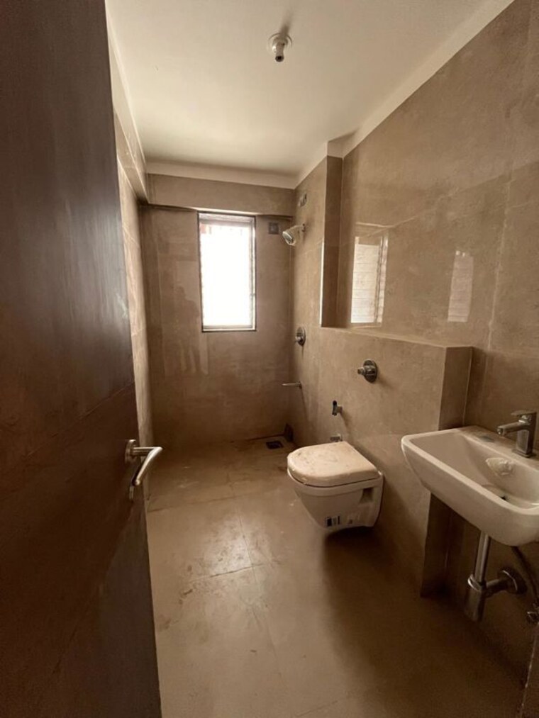 Bathroom, louisandra-apartment 2 Bedroom 807 Sq.Ft. Apartment In Dadar West Mumbai 10653317