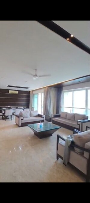Living Room in 6+ BHK Apartment at Hiranandani Meadows, Manpada – for Rent