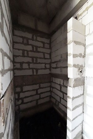 Staircase in  Shop at Nana Chiloda – for Sale