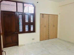 2 BHK Builder Floor For Rent in Phi Iii Greater Noida