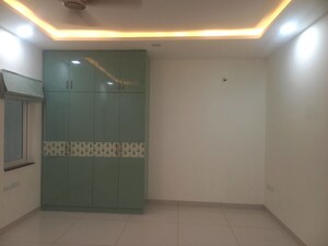 Room in 3 BHK Apartment at Creative Koven Udaya Cresent, Kondapur – for Rent