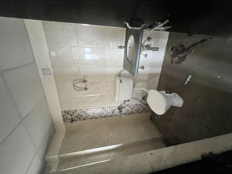 Bathroom, ansal-crown-heights 2 Bedroom 1050 Sq.Ft. Apartment In Sector 80 Faridabad 10653377