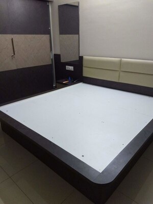 Room in 2 BHK Apartment at Mantri Webcity, Hennur Road – for Rent