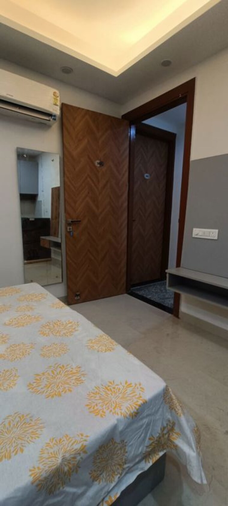 Room, sushant lok i 1 RK 400 Sq.Ft. Builder Floor In Sushant Lok I Gurgaon 10653388
