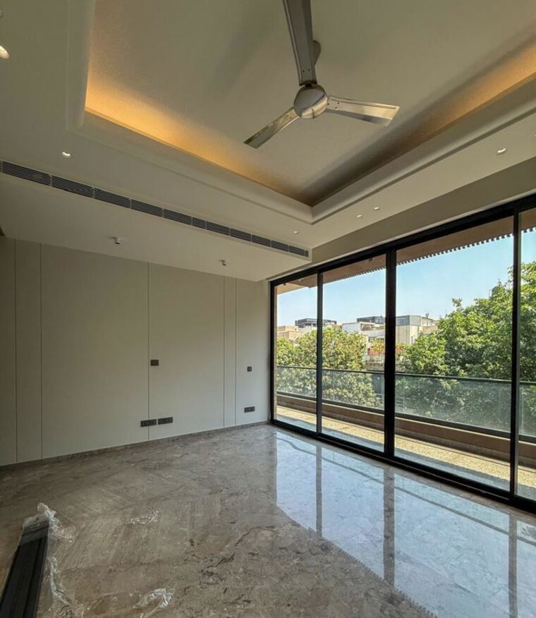 Room, greater kailash i 4 Bedroom 4500 Sq.Ft. Builder Floor In Greater Kailash I Delhi 10653426