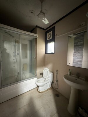 Bathroom in 5 BHK Villa at Sector 57 – for Rent