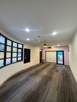 Bedroom in 5 BHK Villa at Sector 57 – for Rent