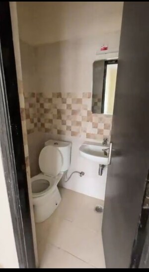 Bathroom in 3 BHK Apartment at Amrapali Ivory Heights, Amrapali Dream Valley – for Sale