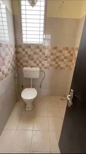 Bathroom in 3 BHK Apartment at Amrapali Ivory Heights, Amrapali Dream Valley – for Sale
