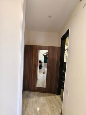Furnished Amenities in 3.5 BHK Apartment at Bestech Park View Spa, Sector 47 – for Sale