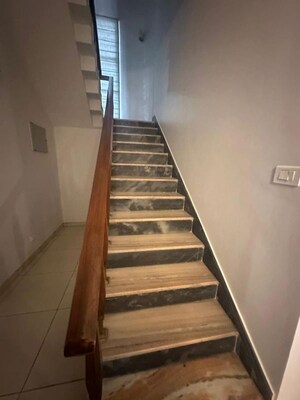 Staircase in 4 BHK Villa at Lavelle Road – for Rent