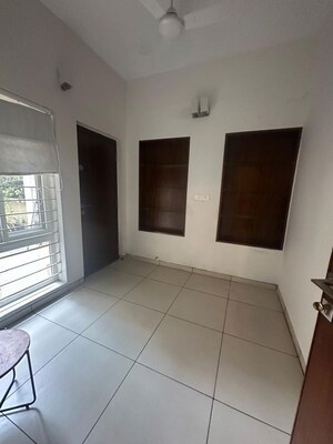 Building Lobby in 4 BHK Villa at Lavelle Road – for Rent