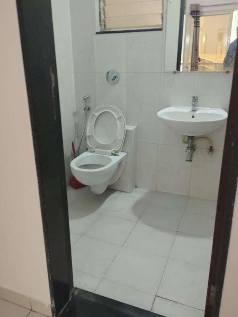 Bathroom, yashwin-hinjewadi 2 Bedroom 765 Sq.Ft. Apartment In Hinjewadi Phase 2 Pune 10653455
