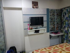 1 BHK Apartment – Entrance View at Omkar Vive, Kurla - for Rent