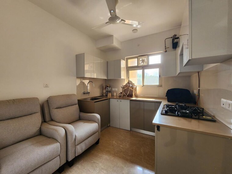 Living Room, hiranandani estate 1 Bedroom 700 Sq.Ft. Apartment In Hiranandani Estate Thane 10653477