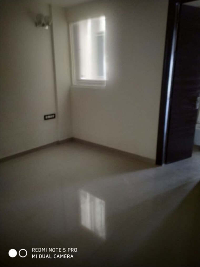 Room, versalia-woodwinds 4 Bedroom 300 Sq.Yd. Builder Floor In Sector 67 Gurgaon 10653473