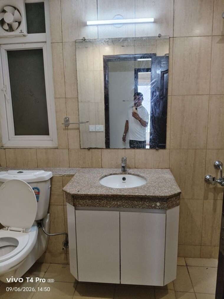 Bathroom, 3c-lotus-panache 3 Bedroom 1528 Sq.Ft. Apartment In Sector 110 Noida 10653496