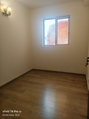 Room in 3.5 BHK Apartment at Lotus Panache, Sector 110 – for Rent