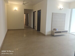 Room in 3.5 BHK Apartment at Lotus Panache, Sector 110 – for Rent