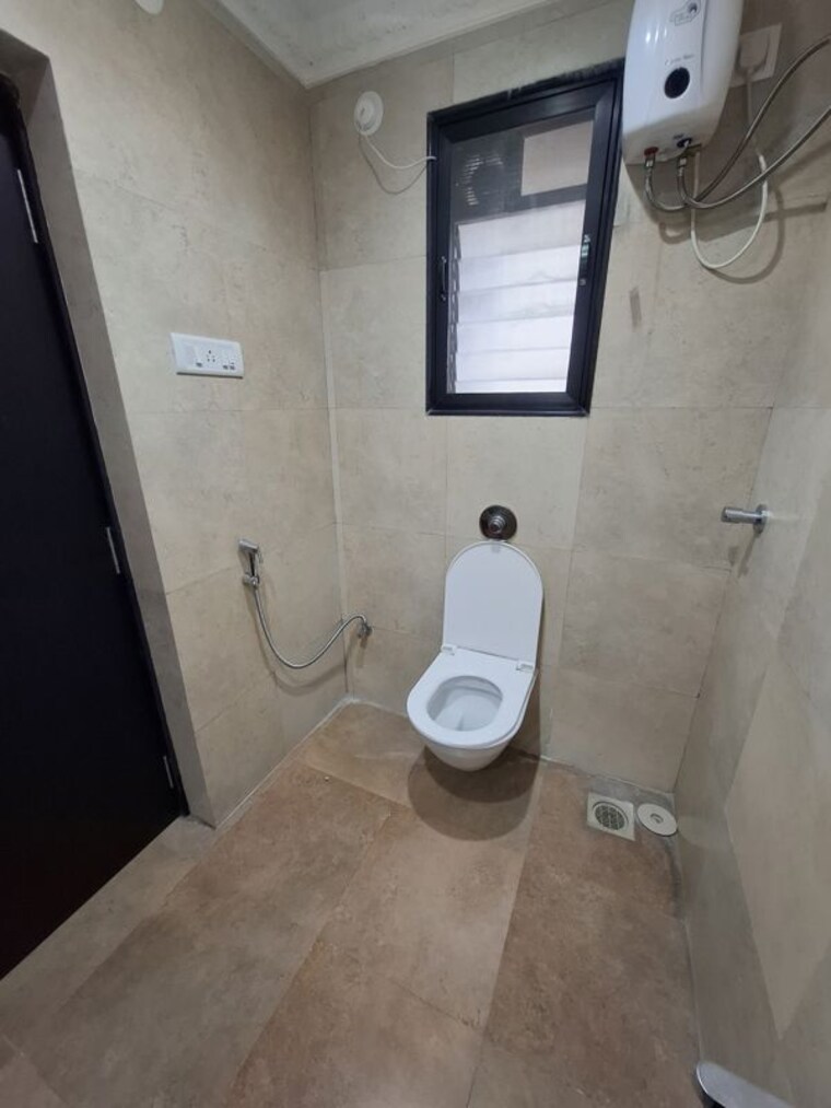 Bathroom, navkar-happy-homes 3 Bedroom 1023 Sq.Ft. Apartment In Ic Colony Mumbai 10653513