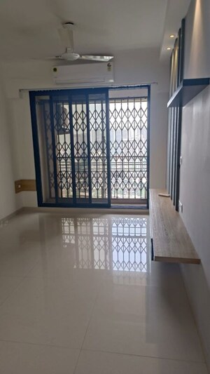 Room in 2 BHK Apartment at Neelkanth Alpine, Ghansoli – for Rent