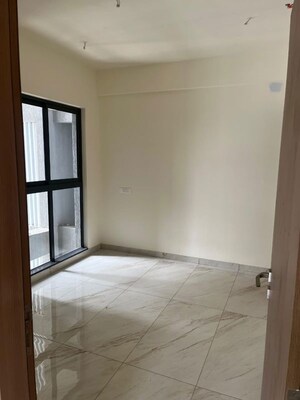 Room in 2 BHK Apartment at Raymond The Invictus By GS, Pokhran Road No One – for Rent