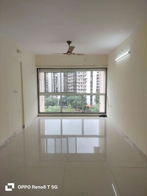 Room in 2 BHK Apartment at Godrej Central, Chembur – for Rent