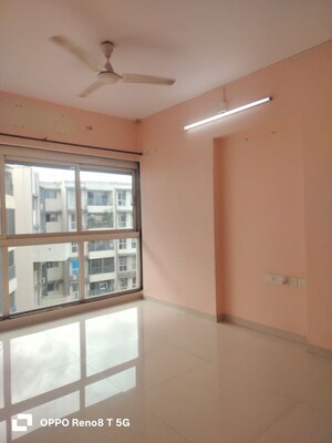 Room in 3 BHK Apartment at Supreme Elenor, Chembur – for Rent