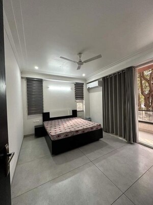 Bedroom in 4 BHK Builder Floor at BPTP Amstoria, Sector 102 – for Rent