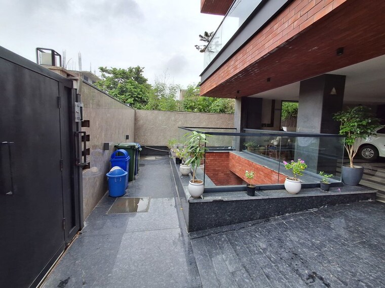 Exterior View, unitech-the-villas 3 Bedroom 4500 Sq.Ft. Builder Floor In Sector 33 Gurgaon 10653734