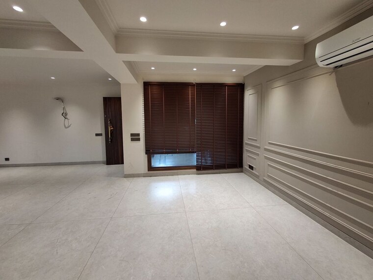 Room, unitech-the-villas 3 Bedroom 4500 Sq.Ft. Builder Floor In Sector 33 Gurgaon 10653734