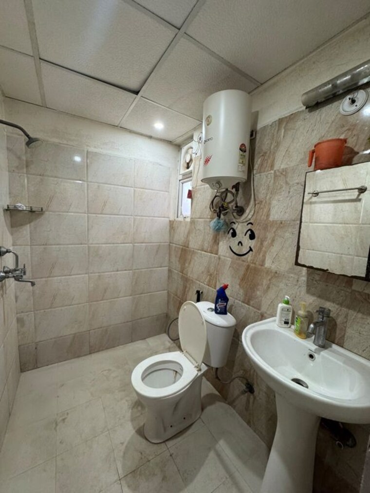 Bathroom, paramount-emotions 3 Bedroom 1380 Sq.Ft. Apartment In Sector 1 Greater Noida Greater Noida 10653761