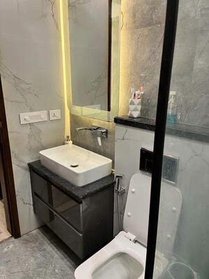 Team Area in 2 BHK Builder Floor at Sector 32 – for Rent