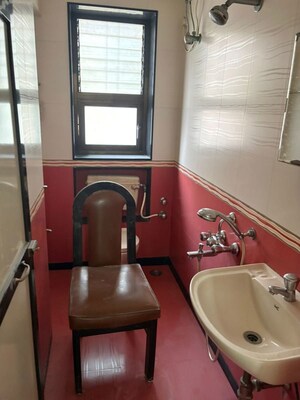 Bathroom in 2 BHK Apartment at Dheeraj Apartments, Peddar Road – for Rent