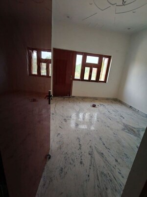 Room in 4 BHK Independent House at Pi I And Ii Greater Noida – for Rent