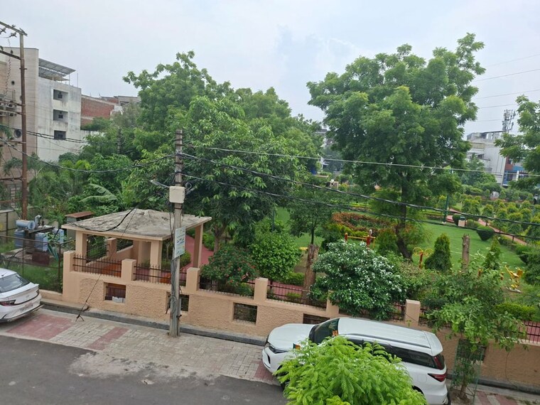 Garden, upavp-bhagirathi-enclave 3 Bedroom 1510 Sq.Ft. Apartment In Raebareli Road Lucknow 10653830