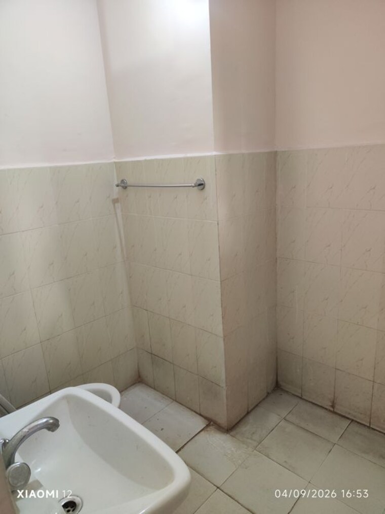 Bathroom, gomti-enclave-devamau 2 Bedroom 850 Sq.Ft. Apartment In Devamau Lucknow 10653844
