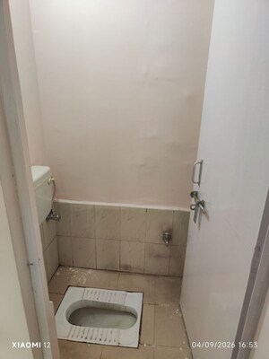 Bathroom in 2 BHK Apartment at Gomti Enclave Devamau, Devamau – for Rent