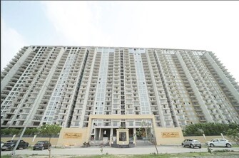 3 BHK Apartment For Sale in Presithum in Sector 25 Yamuna Expressway, Greater Noida