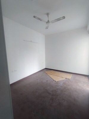 Room in 3 BHK Apartment at Mapsko Mount Ville, Sector 79 – for Rent