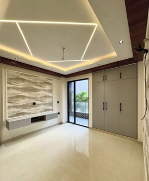 Room in 3 BHK Builder Floor at New Industrial Township 5 – for Sale