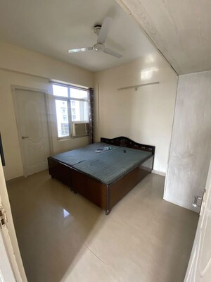 2 BHK Apartment For Rent in Shree Vardhman Mantra, Sector 67
