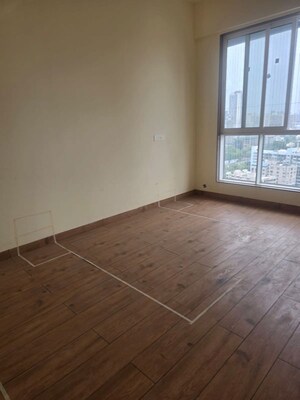 Room in 3 BHK Apartment at Mayfair 14, Borivali West – for Rent