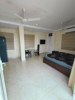 1 Rk  +  600 Sq.Ft. Builder Floor in East Of Kailash