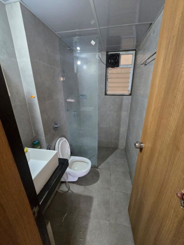 Bathroom, kohinoor-zen-estate 2 Bedroom 752 Sq.Ft. Apartment In Kharadi Pune 10653959