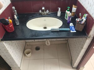 Bathroom in 2.5 BHK Apartment at Mayur Vihar – for Rent