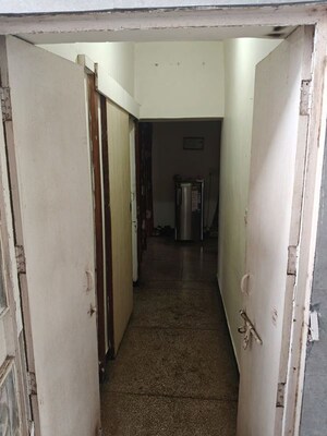 Building Lobby in 2.5 BHK Apartment at Mayur Vihar – for Rent