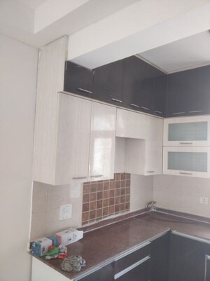 Kitchen in 2.5 BHK Apartment at Supertech The Romano, Sector 118 – for Rent